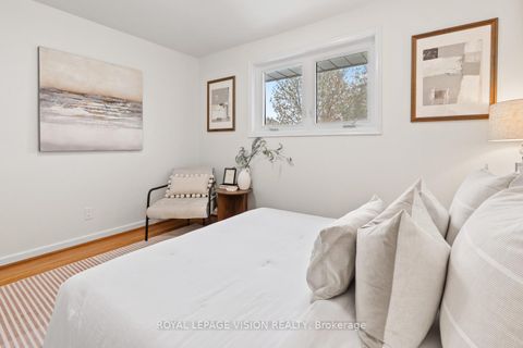 Photo 15 at 6 Macduff Crescent, Cliffcrest, Toronto