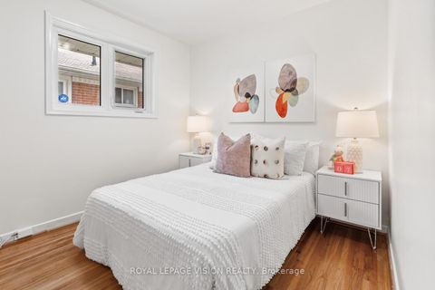 Photo 21 at 6 Macduff Crescent, Cliffcrest, Toronto