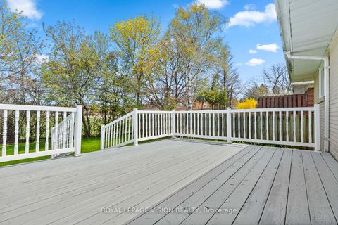 Photo 32 at 6 Macduff Crescent, Cliffcrest, Toronto