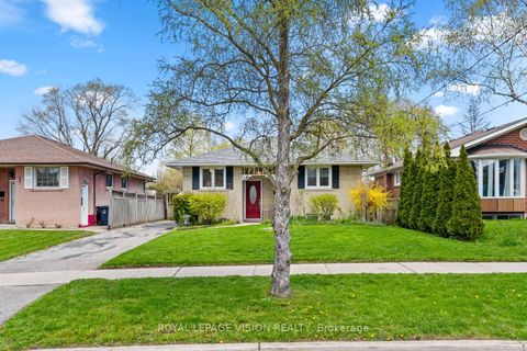 Photo 36 at 6 Macduff Crescent, Cliffcrest, Toronto