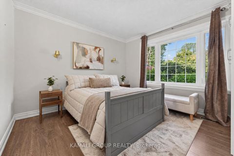 Photo 24 at 61 Lawnwood Court, Mill Pond, Richmond Hill
