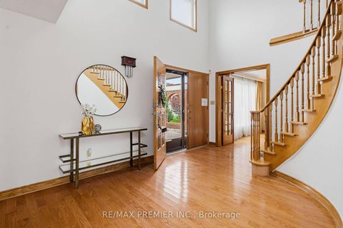 Photo 2 at 33 Houston Road, West Woodbridge, Vaughan