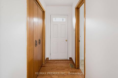 Photo 16 at 33 Houston Road, West Woodbridge, Vaughan