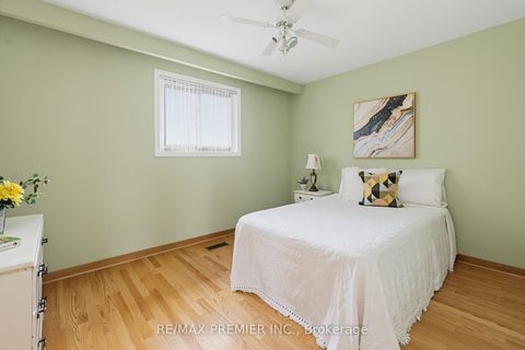 Photo 24 at 33 Houston Road, West Woodbridge, Vaughan