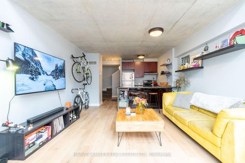 Photo 7 at 702 - 36 Charlotte Street, Waterfront Communities C1, Toronto