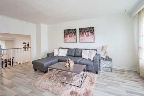 Photo 1 at 3 Clayhall Crescent, York University Heights, Toronto