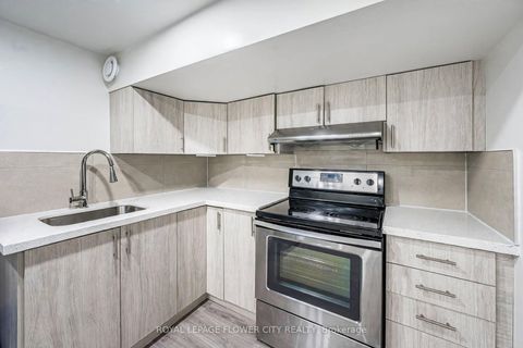 Photo 36 at 3 Clayhall Crescent, York University Heights, Toronto