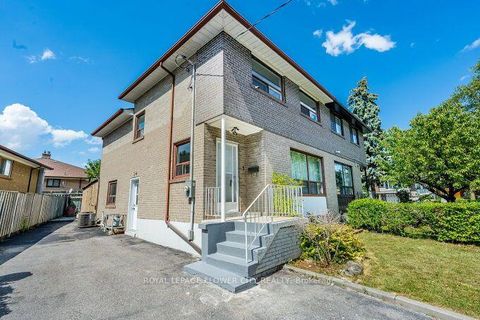 Photo 41 at 3 Clayhall Crescent, York University Heights, Toronto