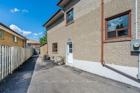 Photo 43 at 3 Clayhall Crescent, York University Heights, Toronto