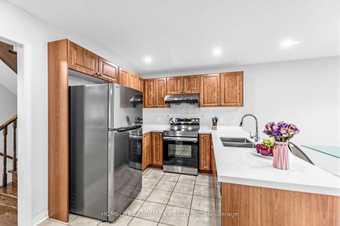 Photo 9 at 86 Laurier Avenue, Oak Ridges, Richmond Hill