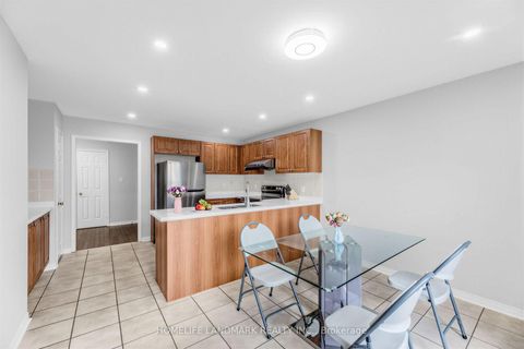 Photo 12 at 86 Laurier Avenue, Oak Ridges, Richmond Hill