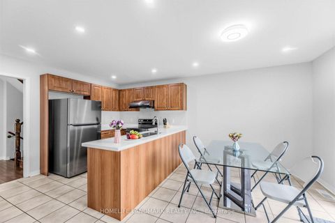 Photo 13 at 86 Laurier Avenue, Oak Ridges, Richmond Hill