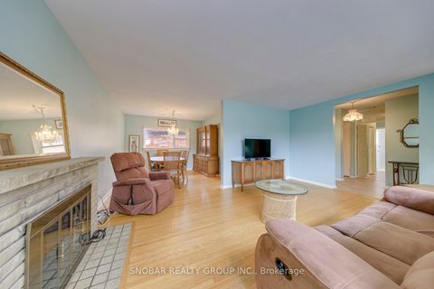 Photo 5 at 48 Sedgebrook Crescent, West Deane, Toronto