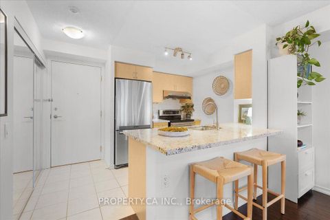Photo 4 at 822 - 61 Heintzman Street, Junction Area, Toronto