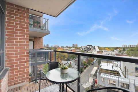 Photo 18 at 822 - 61 Heintzman Street, Junction Area, Toronto