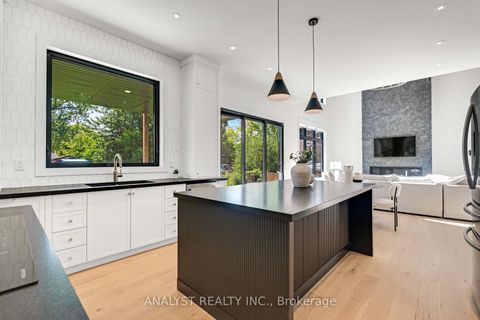 Photo 12 at 343 Annshiela Drive, Keswick South, Georgina