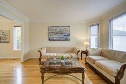 Photo 2 at 182 Finch Avenue E, Newtonbrook East, Toronto