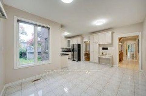 Photo 10 at 182 Finch Avenue E, Newtonbrook East, Toronto