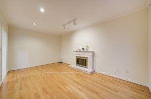 Photo 12 at 182 Finch Avenue E, Newtonbrook East, Toronto