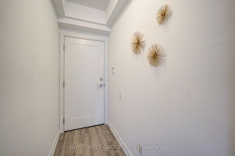 Photo 9 at 902 - 50 Charles Street E, Yonge Corridor, Toronto
