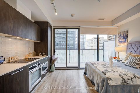 Photo 15 at 902 - 50 Charles Street E, Yonge Corridor, Toronto