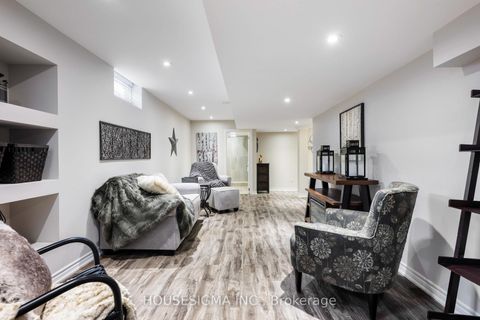 Photo 36 at 5 Brower Avenue, Jefferson, Richmond Hill