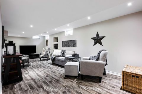 Photo 37 at 5 Brower Avenue, Jefferson, Richmond Hill