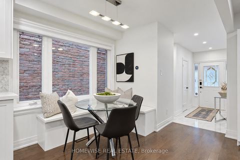Photo 2 at 120 Mcmorran Crescent, Brownridge, Vaughan