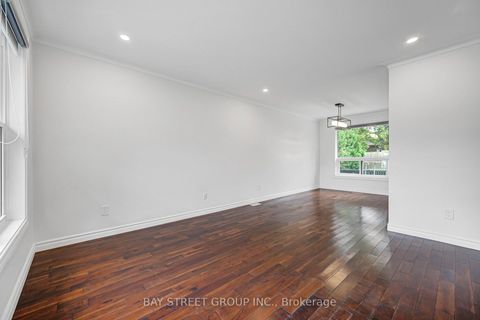 Photo 4 at 35 Kemano Road, Aurora Heights, Aurora