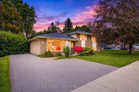 Photo 30 at 35 Kemano Road, Aurora Heights, Aurora