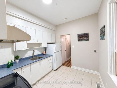 Photo 7 at 190 Major Street, University, Toronto