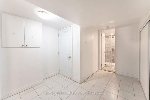 Photo 16 at 190 Major Street, University, Toronto