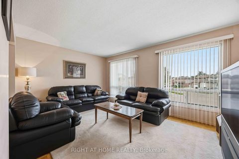 Photo 3 at 17 Cathy Jean Crescent, Jamestown, Toronto