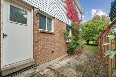 Photo 34 at 12 Tuch Drive, Keswick North, Georgina