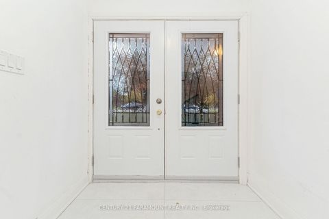 Photo 5 at 8 Waterfield Drive, Bendale, Toronto