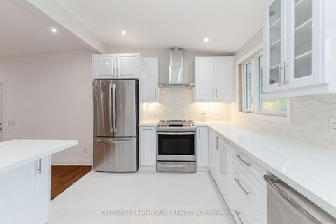 Photo 13 at 8 Waterfield Drive, Bendale, Toronto
