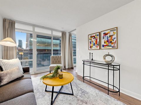Photo 3 at 1006 - 4K Spadina Avenue, Waterfront Communities C1, Toronto