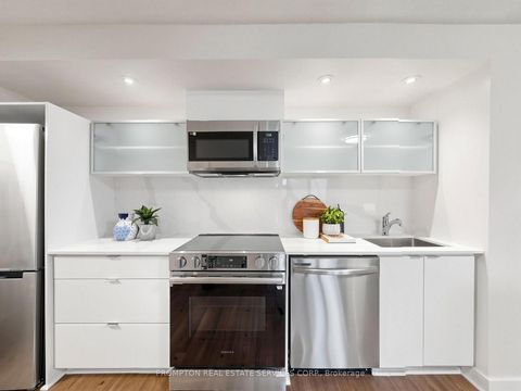 Photo 15 at 1006 - 4K Spadina Avenue, Waterfront Communities C1, Toronto