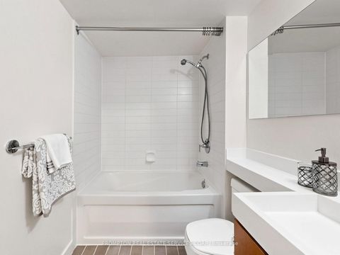 Photo 32 at 1006 - 4K Spadina Avenue, Waterfront Communities C1, Toronto