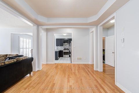 Photo 9 at 257 East's Corners Boulevard, Kleinburg, Vaughan