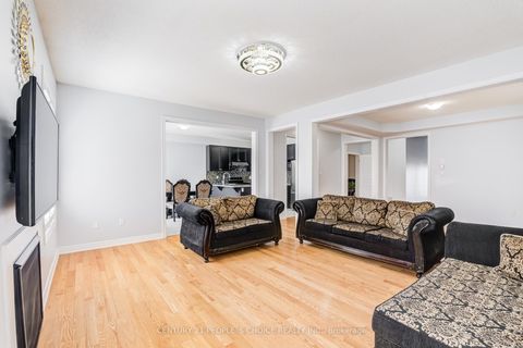 Photo 12 at 257 East's Corners Boulevard, Kleinburg, Vaughan