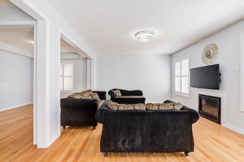 Photo 14 at 257 East's Corners Boulevard, Kleinburg, Vaughan