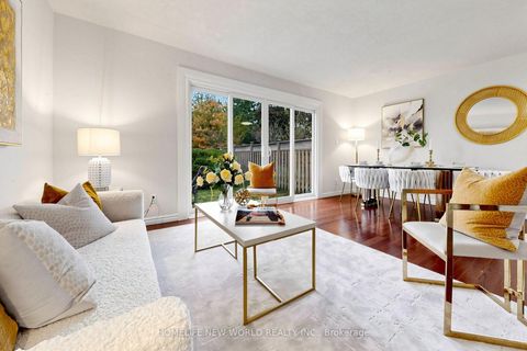 Photo 6 at 227 Hollyberry Trail, Hillcrest Village, Toronto