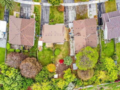 Photo 41 at 227 Hollyberry Trail, Hillcrest Village, Toronto