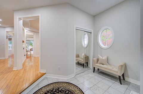 Photo 2 at 81 Old Colony Road, Oak Ridges Lake Wilcox, Richmond Hill