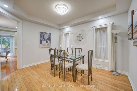 Photo 3 at 81 Old Colony Road, Oak Ridges Lake Wilcox, Richmond Hill