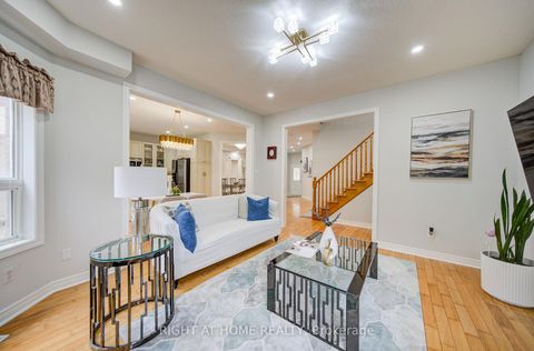 Photo 12 at 81 Old Colony Road, Oak Ridges Lake Wilcox, Richmond Hill