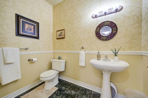 Photo 16 at 81 Old Colony Road, Oak Ridges Lake Wilcox, Richmond Hill