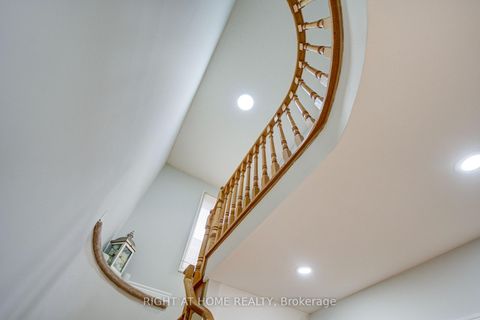Photo 17 at 81 Old Colony Road, Oak Ridges Lake Wilcox, Richmond Hill