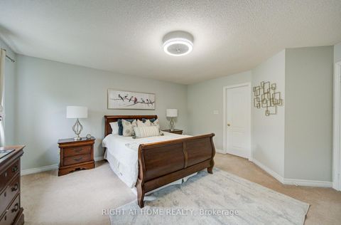 Photo 22 at 81 Old Colony Road, Oak Ridges Lake Wilcox, Richmond Hill